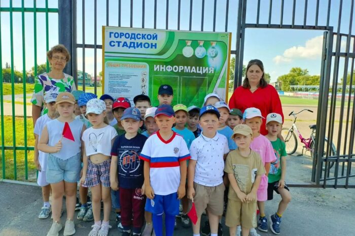 Спортивный десант подготовительных групп на городском стадионе!